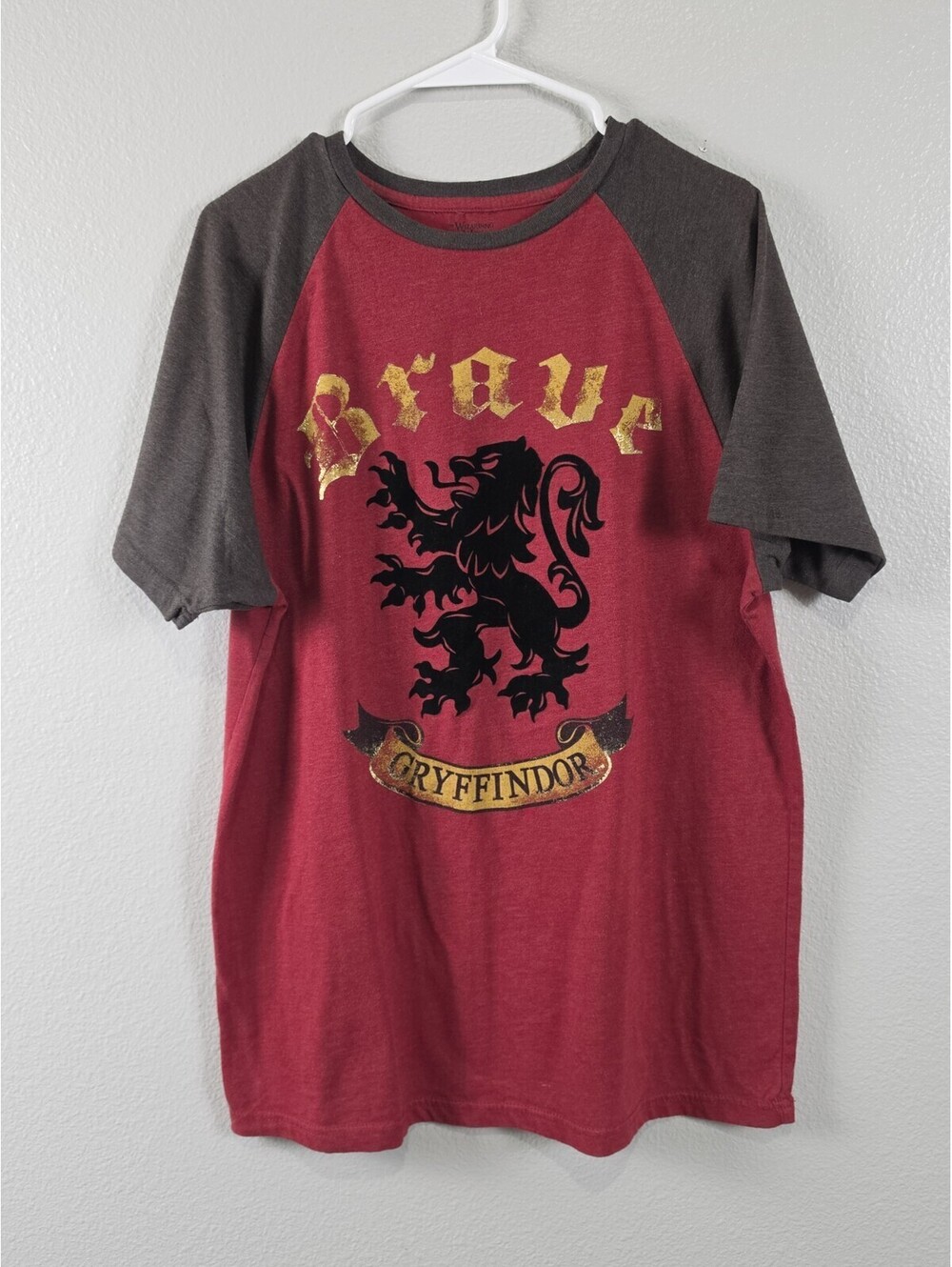Wizarding World Harry Potter Gryffindor Brave Raglan Shirt Men’s Large